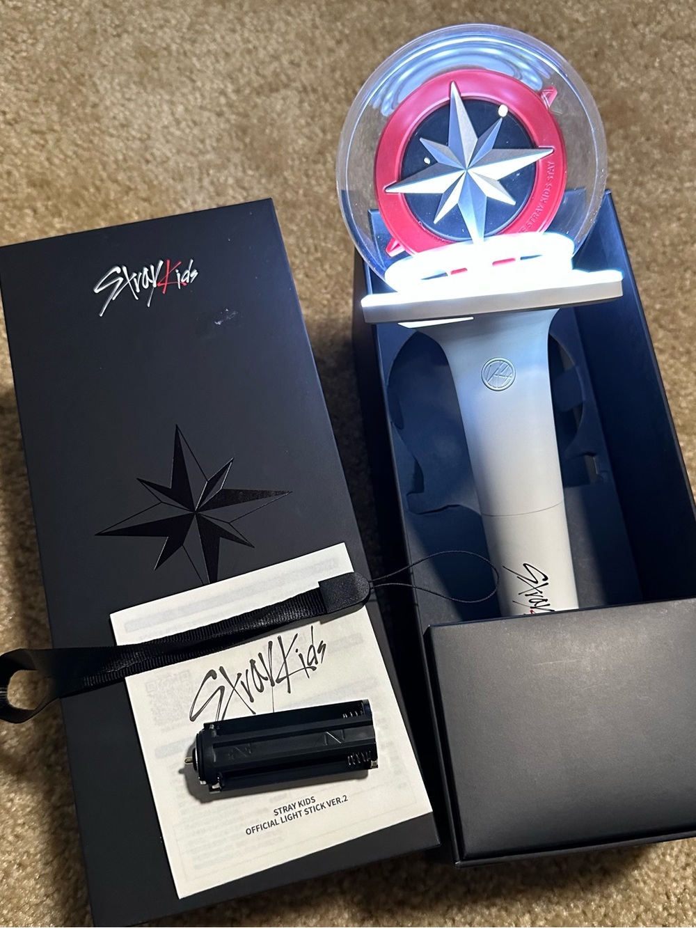✨BRAND NEW✨ STRAY KIDS OFFICIAL LIGHT STICK VER. 2 WITH BOX